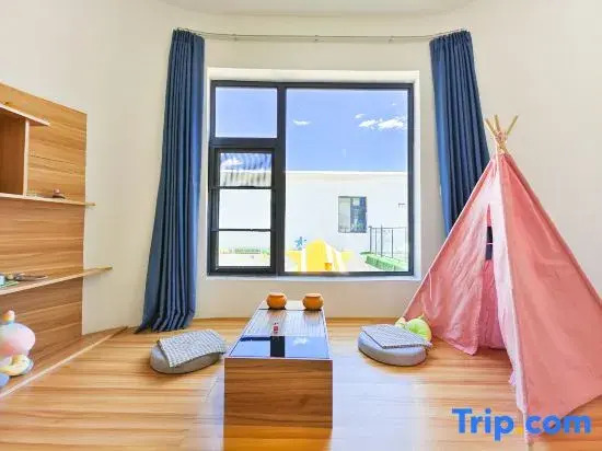 Xiaobali Natural Homestay (Qinglianggu Scenic Area Branch)