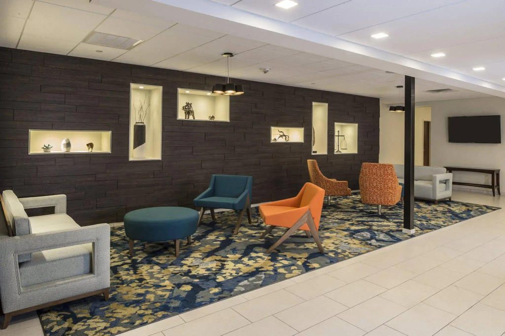 Crowne Plaza Hotel and Suites Pittsburgh South by IHG