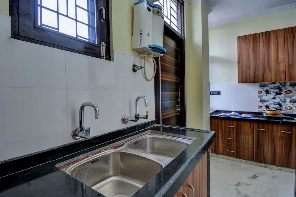 OYO 16809 Home Jagsheelaanchal Splendid Studio JLN Marg