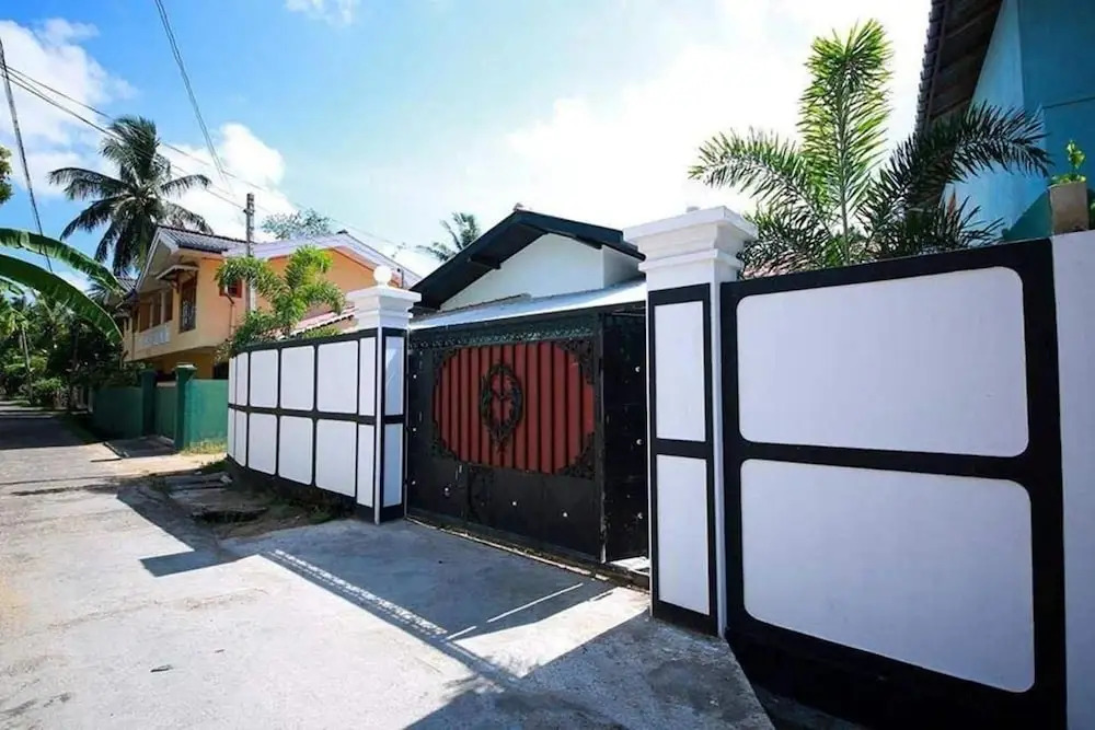Grand Conch 4 BR Villa -3 Min walk to the beaches