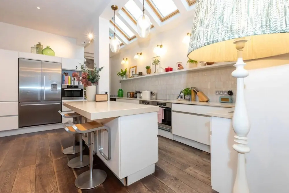 Gorgeous 4 Bedroom Family Home Next to Clapham Common