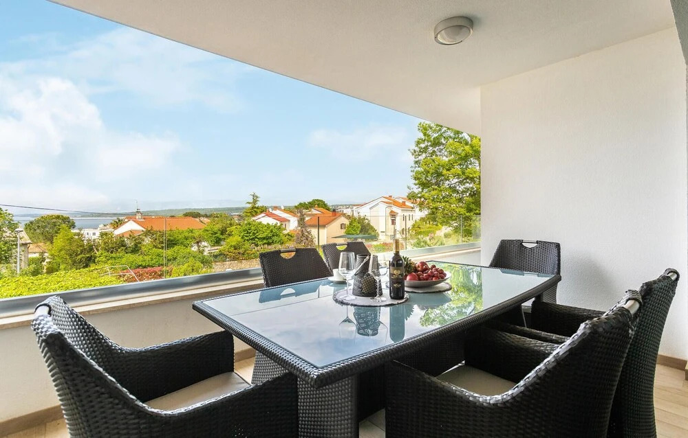 Awesome Apartment in Vantacici With Wifi and 2 Bedrooms