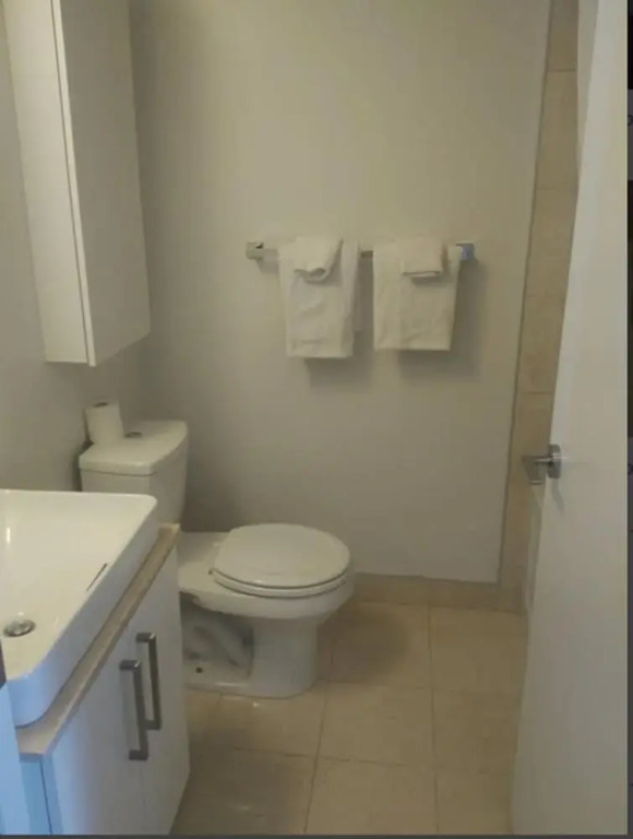 Trinity Suites - Condo on York Street I