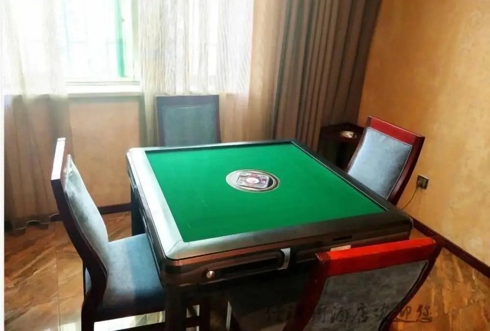 Jiaruisi Hotel