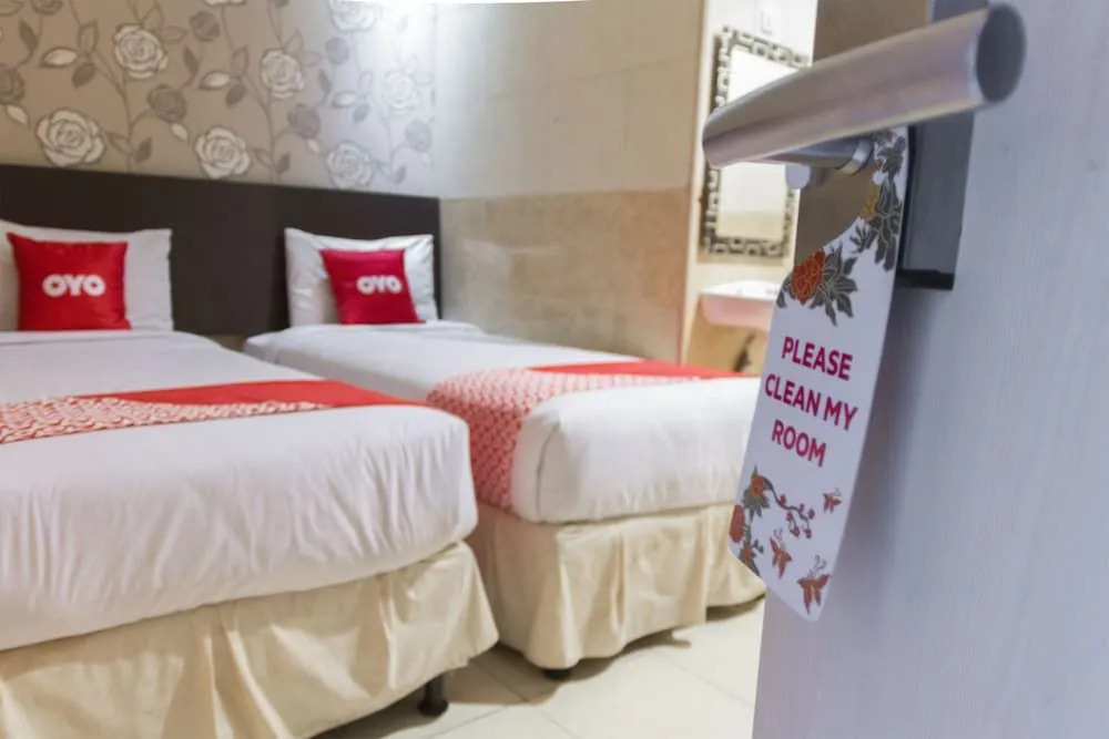 OYO 1702 Harmoni Inn Makassar