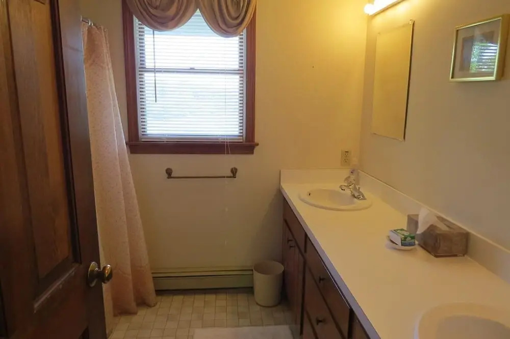 18 Squanto Drive - Three Bedroom House