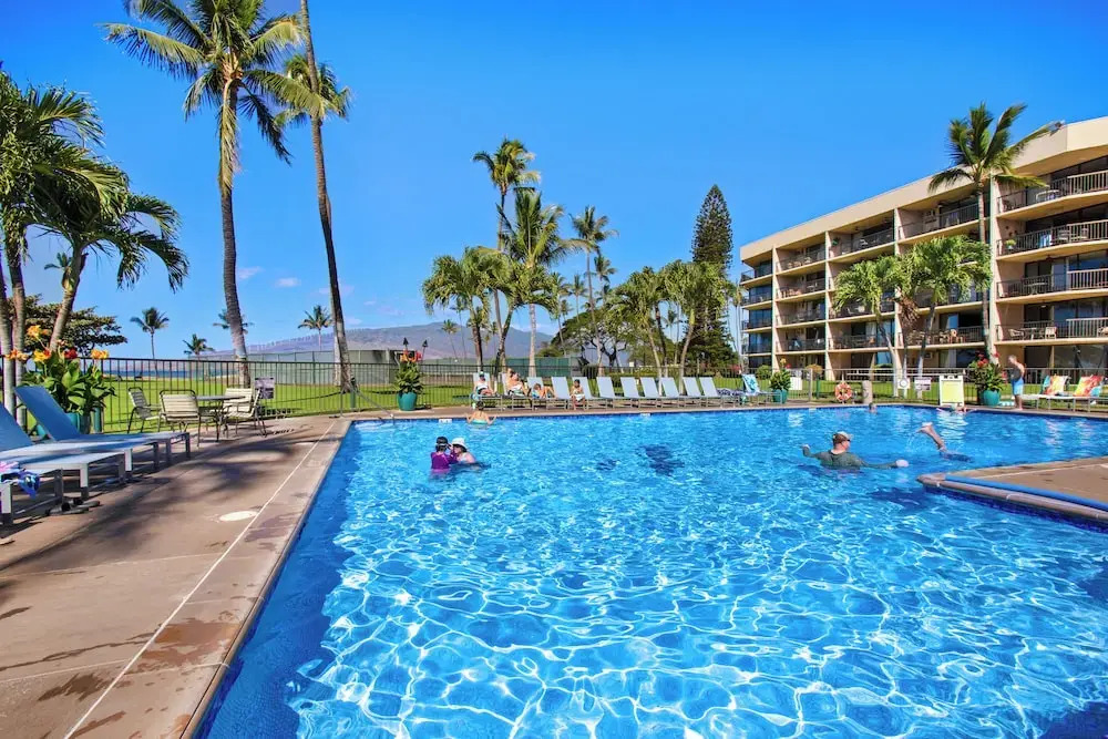 2BR/2BA Oceanfront Condo in Maui Sunset