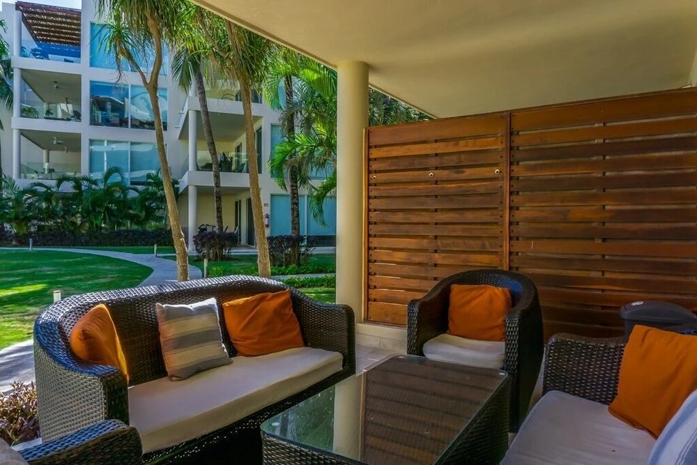 Elements Garden House 10 2 Bedroom Condo by Redawning