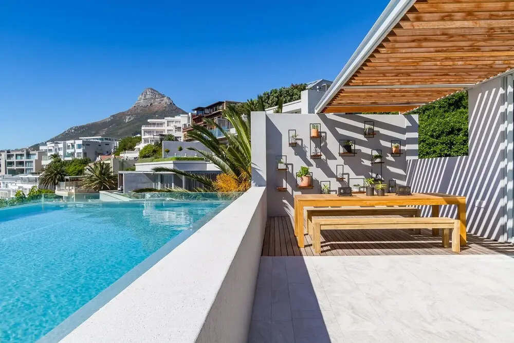 Topaz - 3 Bedroom Apartment Sleeps 6
