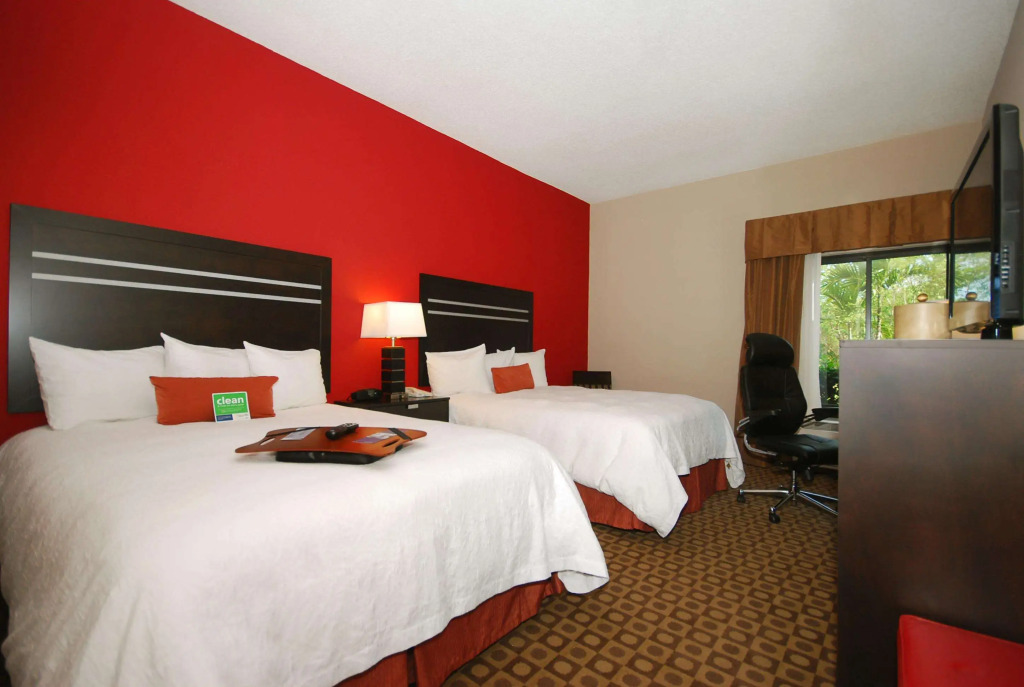 Hampton Inn Fort Myers-Airport & I-75