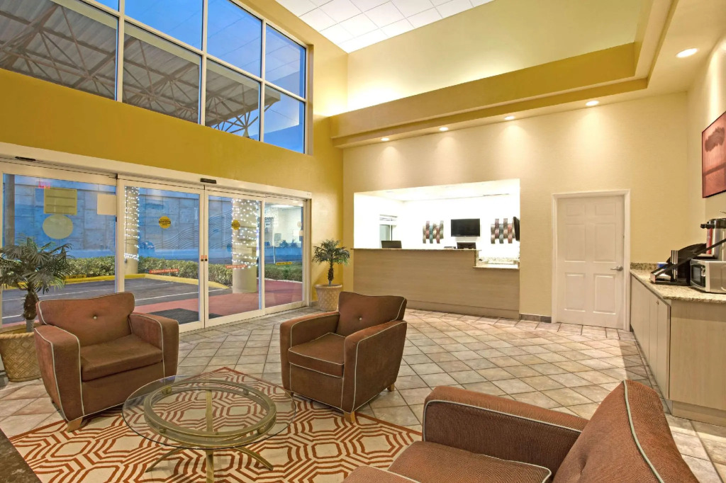 Clearwater Hotel