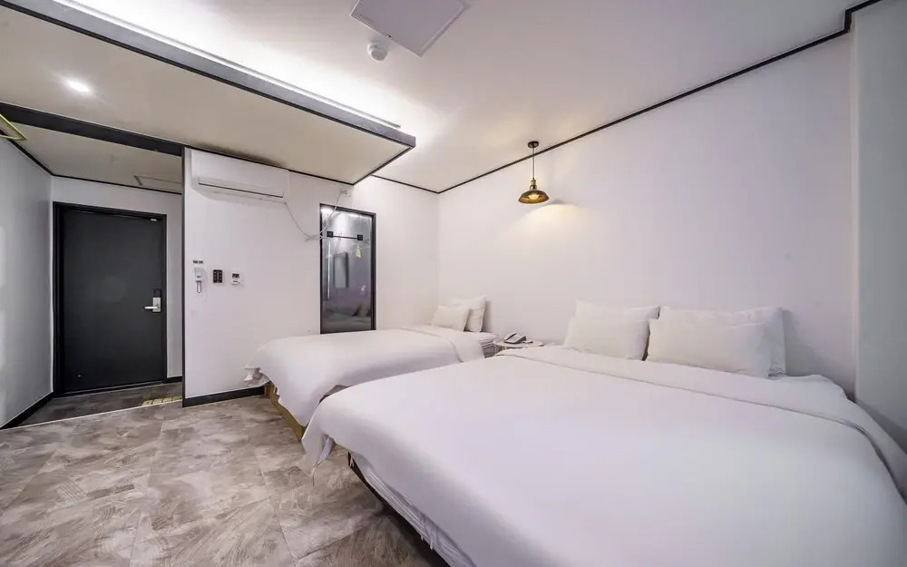 Fine Avenue Hotel