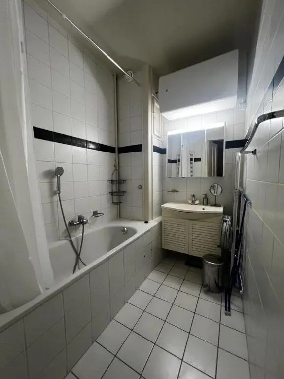 La Navigation, 1 bdr apartment