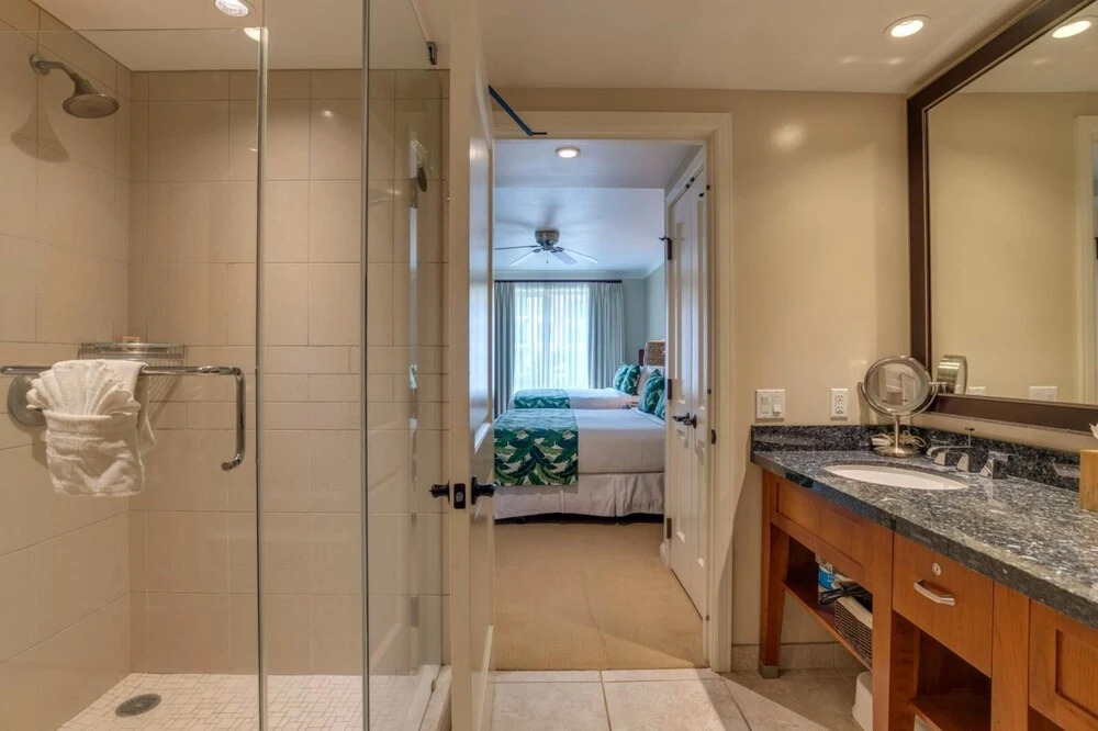 K B M Resorts- Hkk-309 Extra Large 2bdrm, Ocean Views, 3 King Beds, Just 75 Yards From the Ocean!