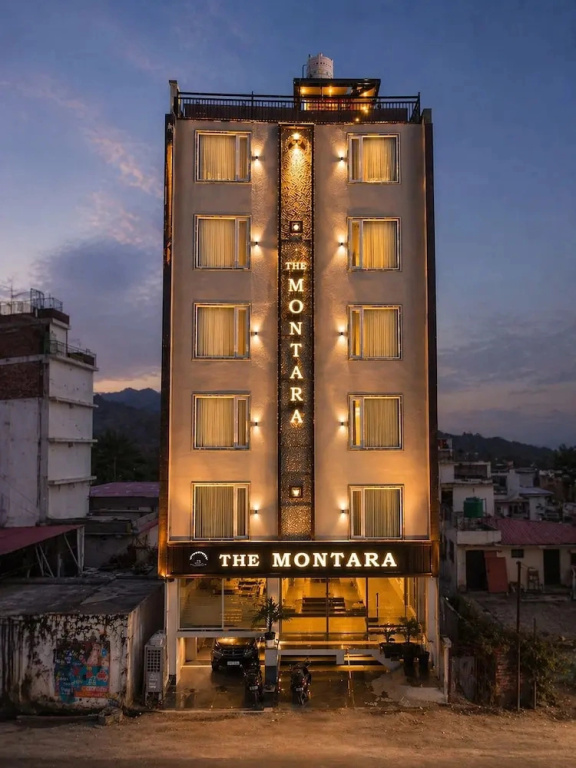 Hotel The Montara Near Ganga Ghat