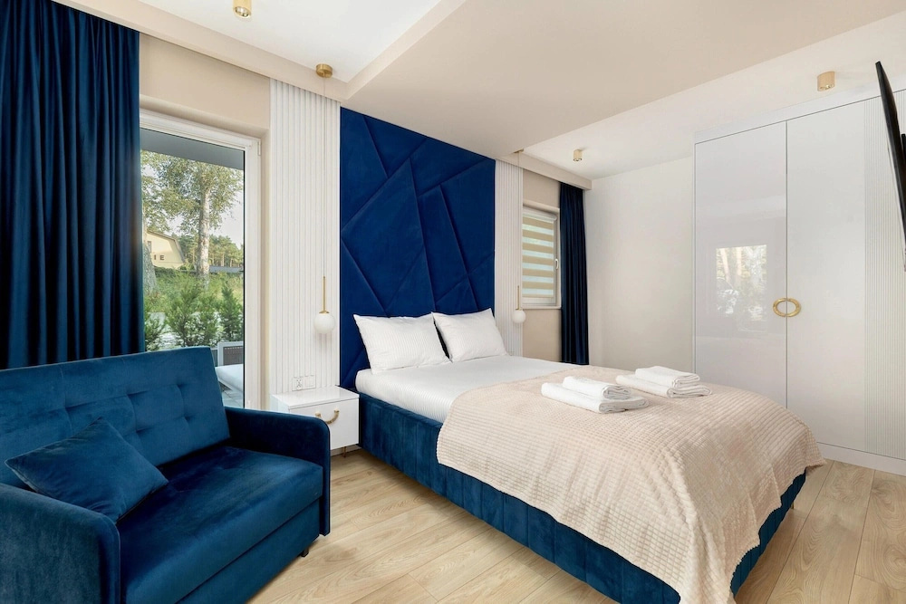 Comfortable 2-room Apartment, Indoor Pool