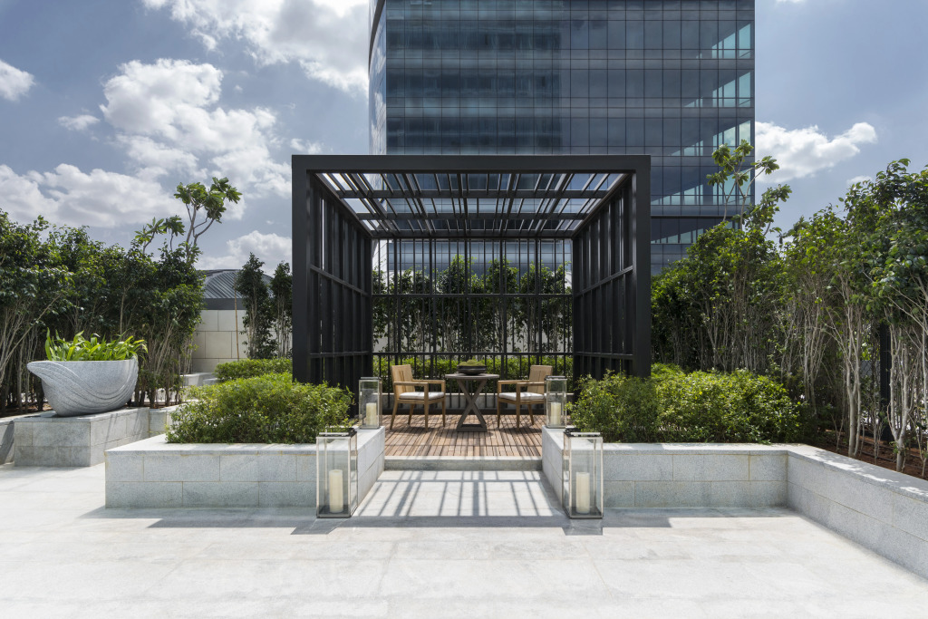 Four Seasons Hotel Bengaluru at Embassy ONE