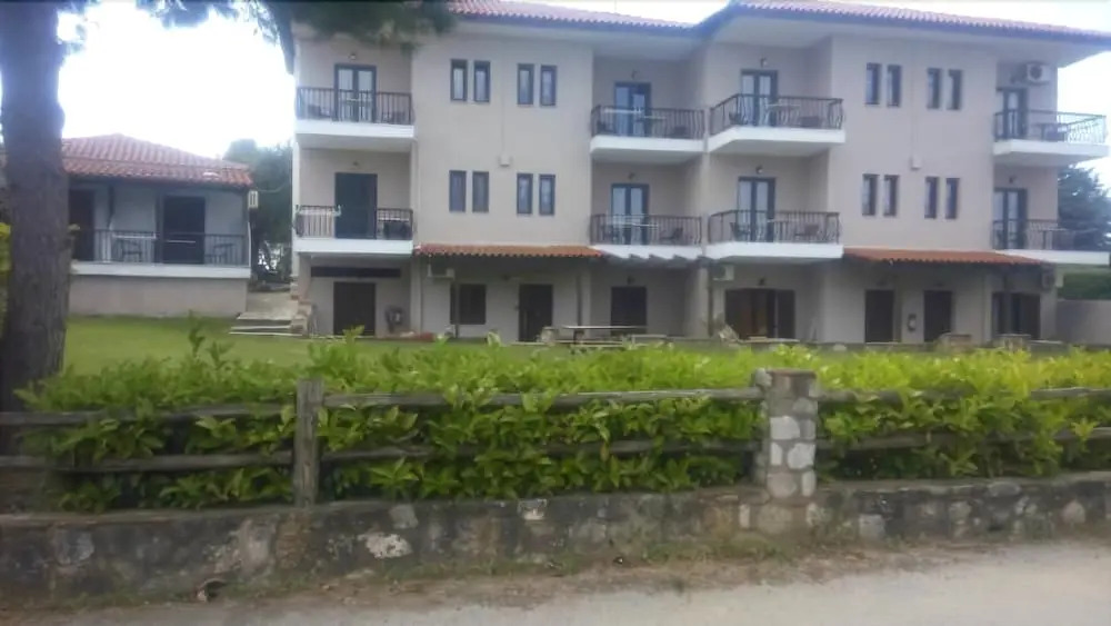 Marios Garden House