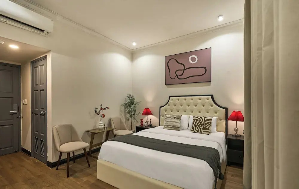 The Passion Lux Airport Hotel Apartment