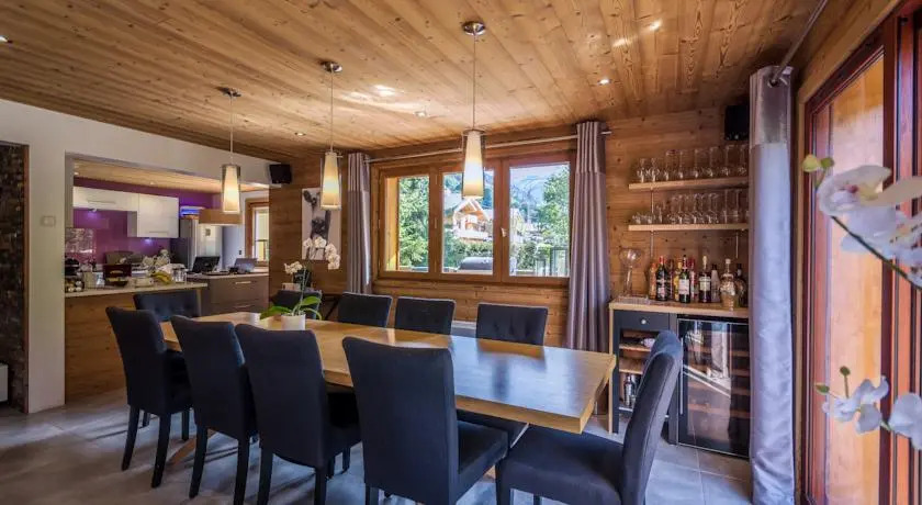 Chalet Twenty26