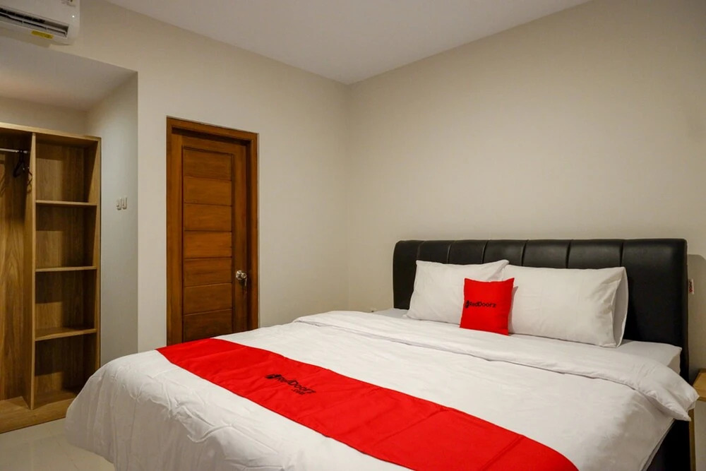 Kurnia Guest House by RedDoorz