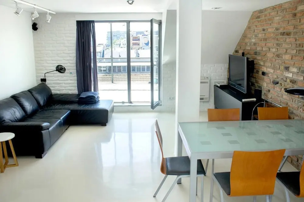 FM Deluxe 2-BDR Apartment with Rooftop Terrace - Varna