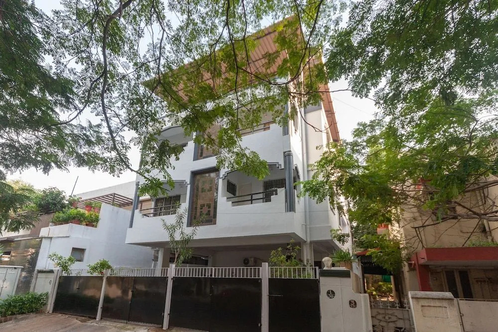 OYO 24168 Amrita Inn