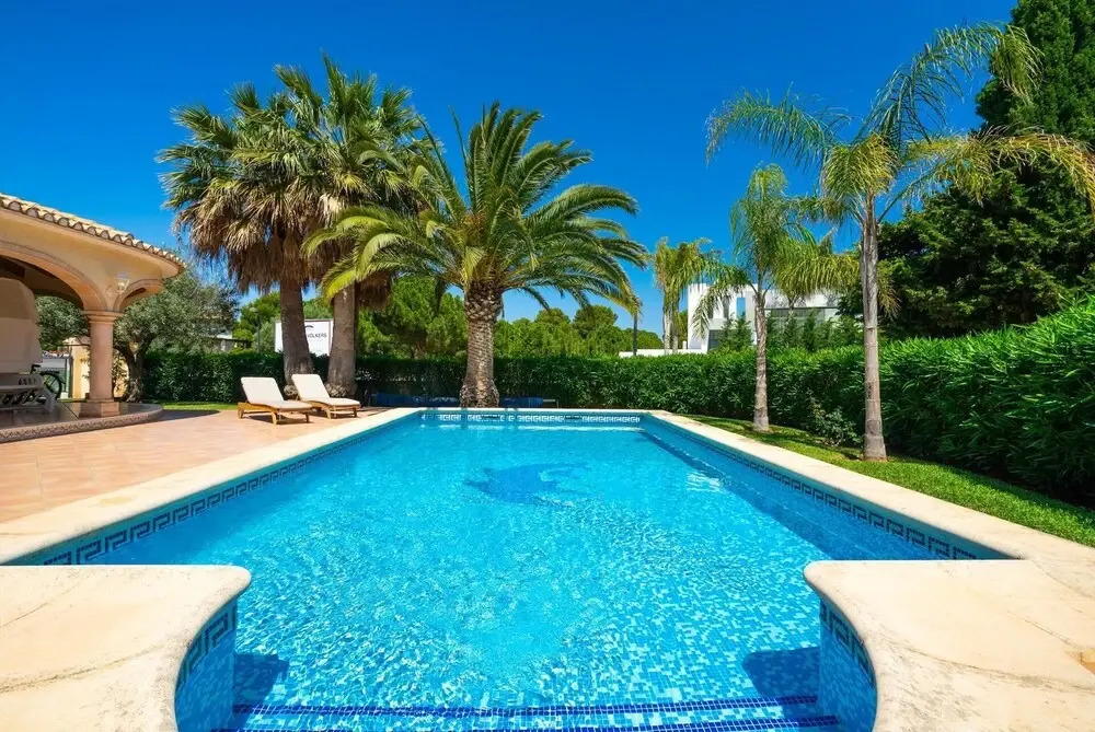 Charming 3-bed Villa in Denia, First Beach Line