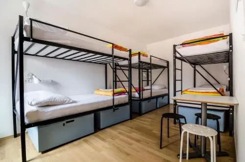 Hostel Alieti