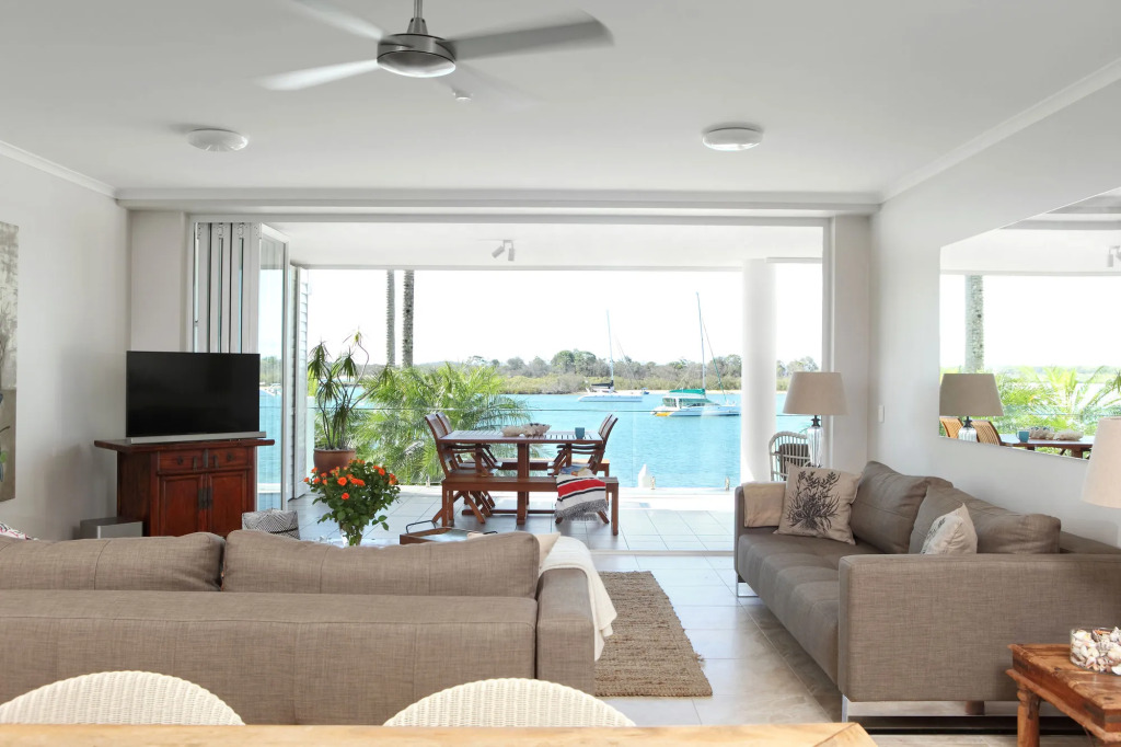 Noosa Quays Waterfront Accomodation