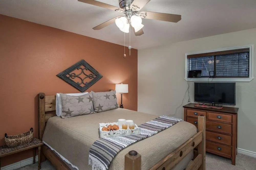Hilltop Hide-away