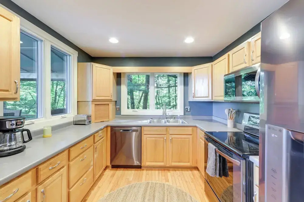 Blue Ridge Pkwy View & Deck: Brevard Home!