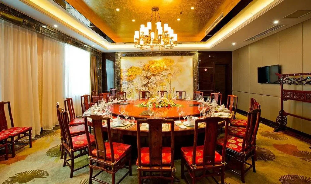 Yichang Jinshi Hotel