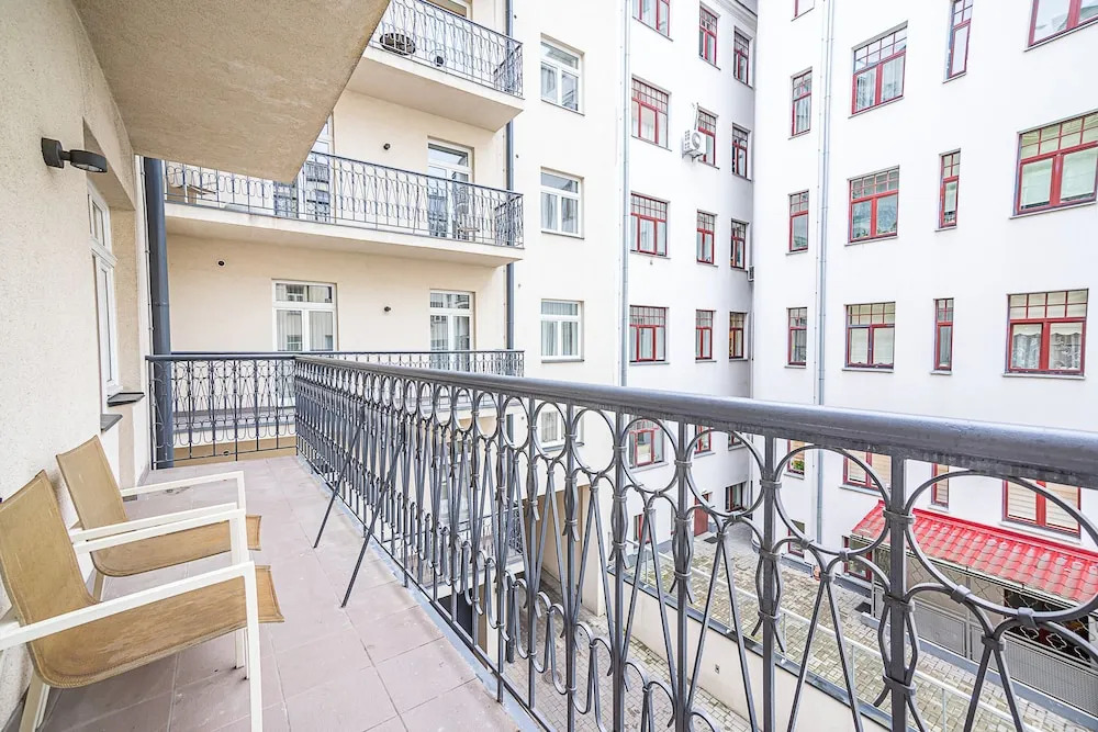 Ап-ты WINWINSTAY Residence Lumiere в стиле ар-нуво