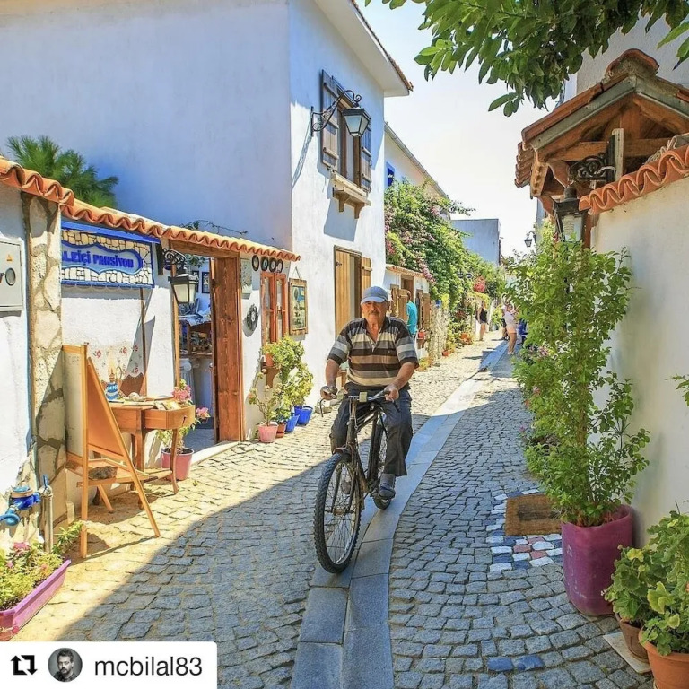 Sigacik Kaleici Pansiyon Nostalji Kafe