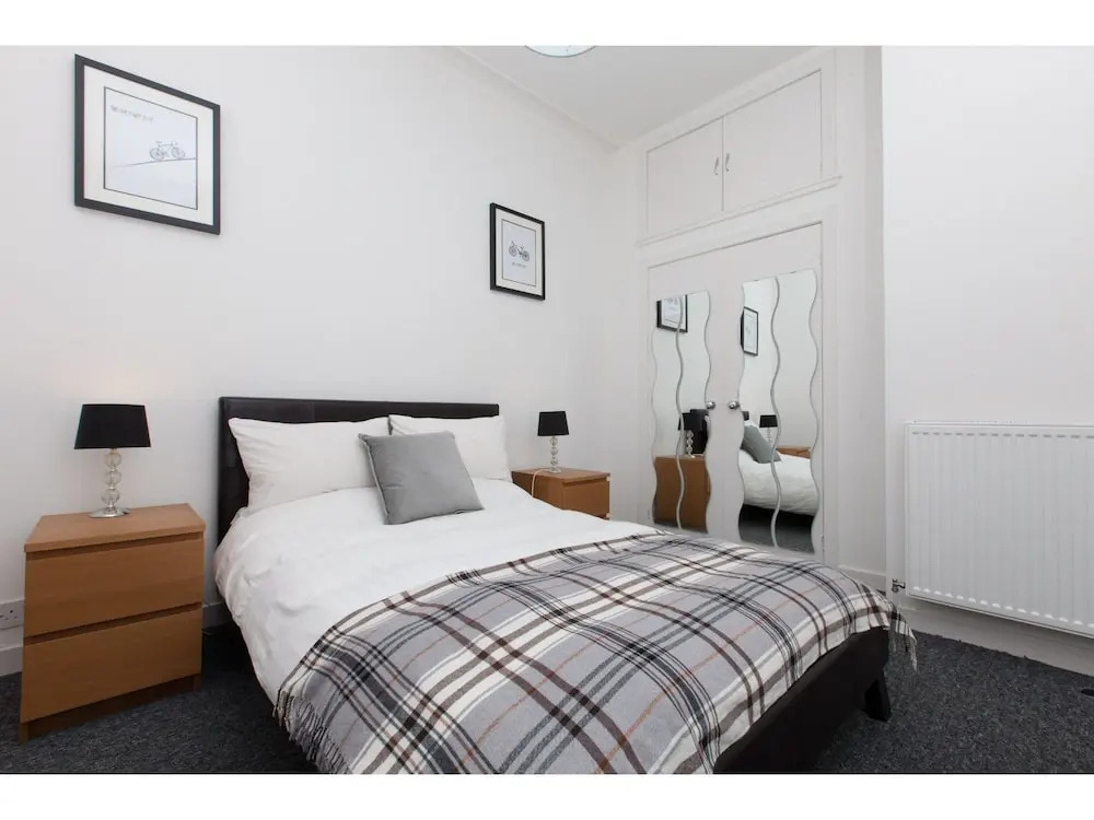 Beautiful and Modern Edinburgh Flat