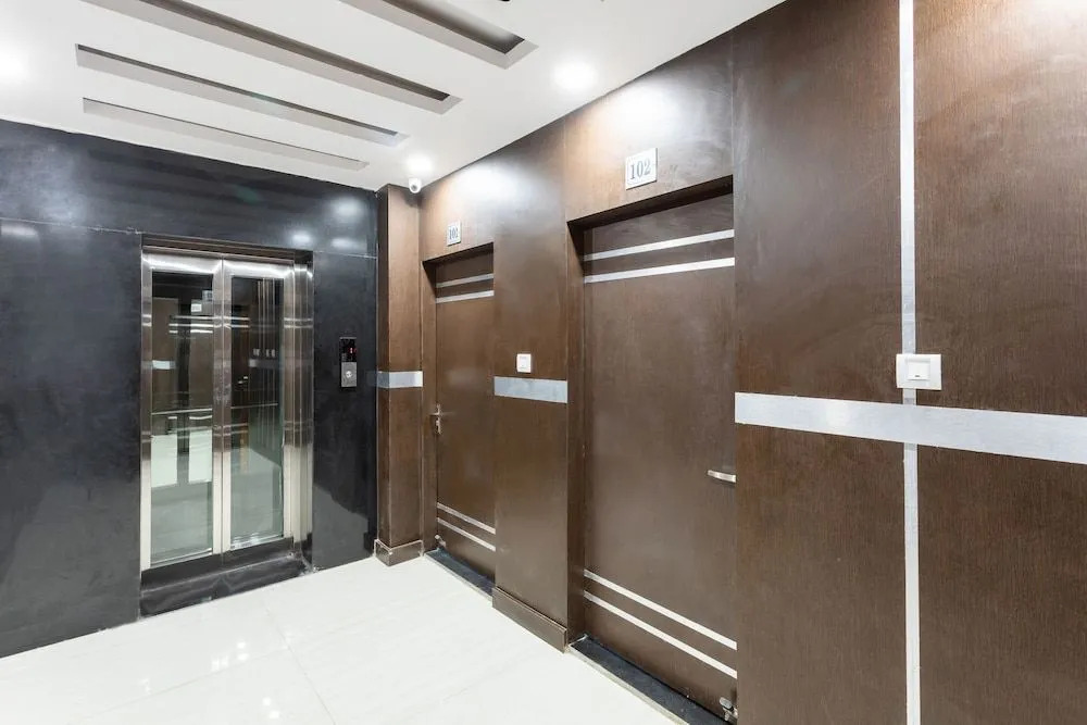 Oyo 29920 Hotel Rk Palace