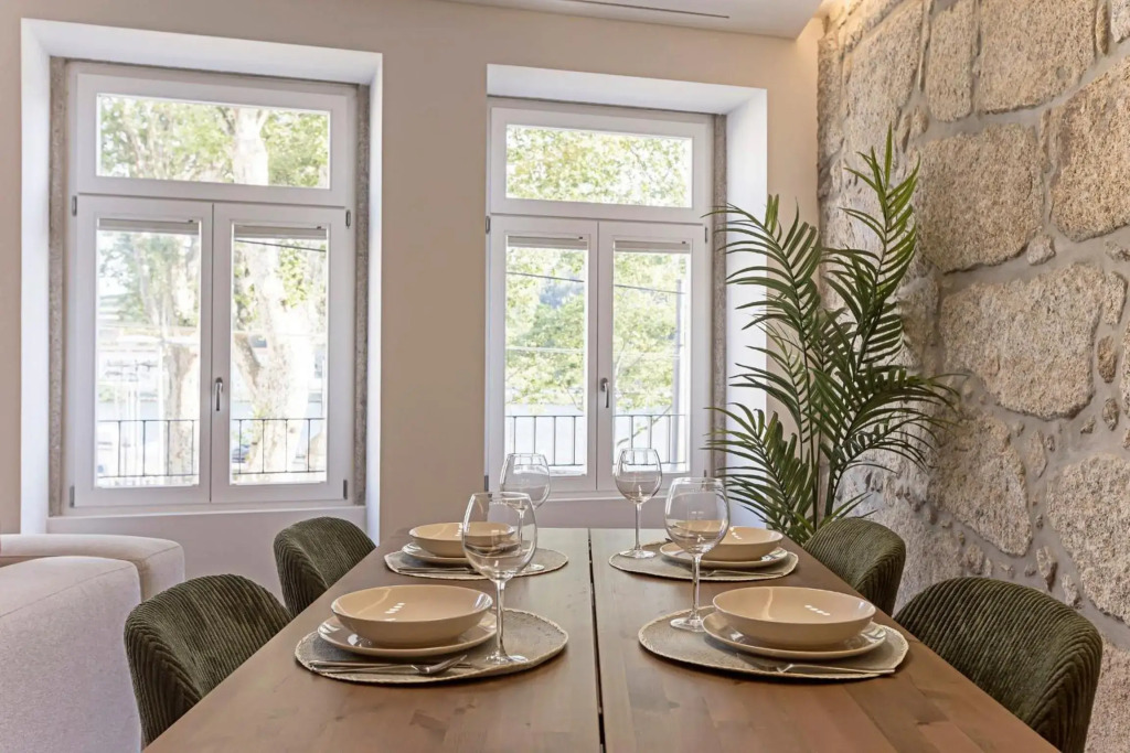 Wonderful 2BR Duplex Near River by LovelyStay