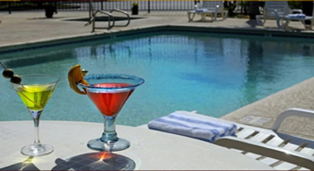 Holiday Inn Express & Suites - Tulare by IHG