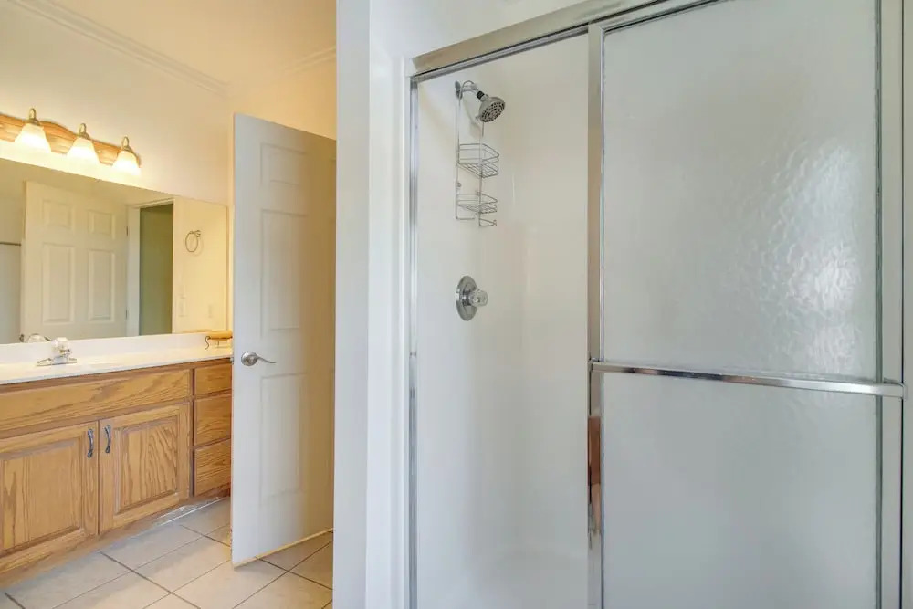 2 Mi to Grand Lake: Grove Home w/ Fenced-in Yard