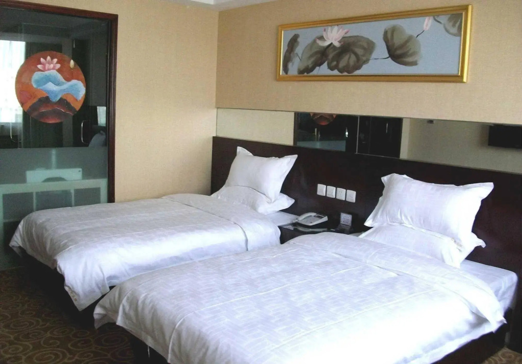 Hong He Hotel(昆明红河宾馆（火车站店）)