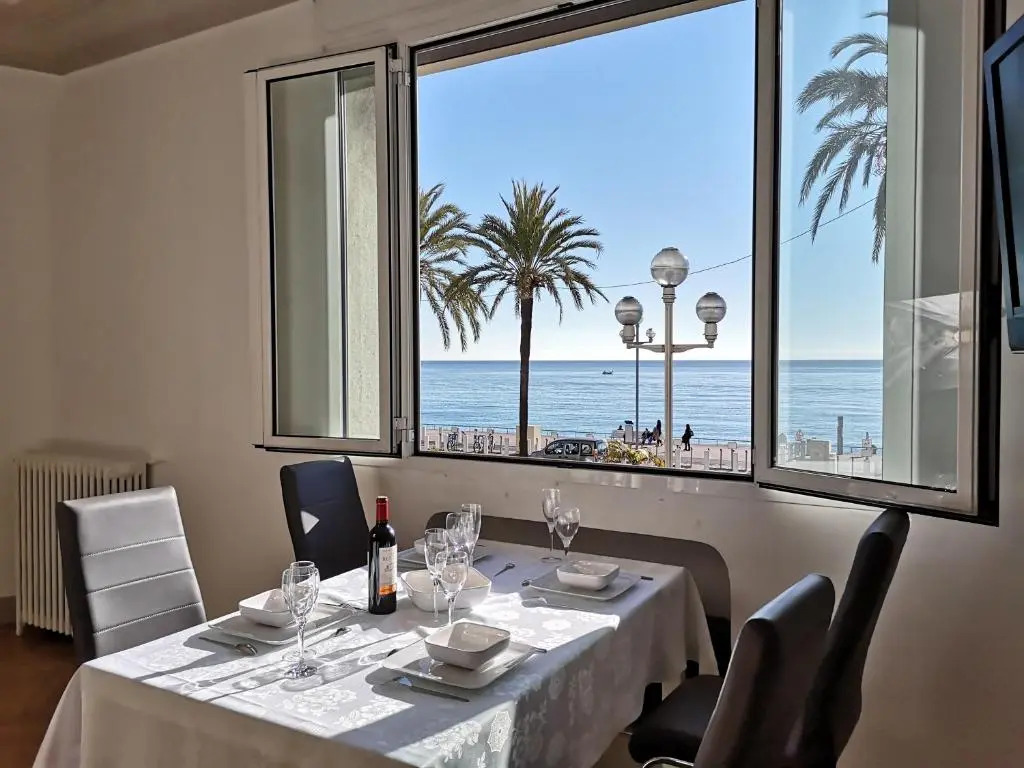 Fantastic view 2 ch + 2 SDB, 86m², Sea front