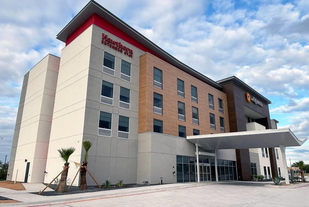La Quinta Inn & Suites by Wyndham Eagle Pass