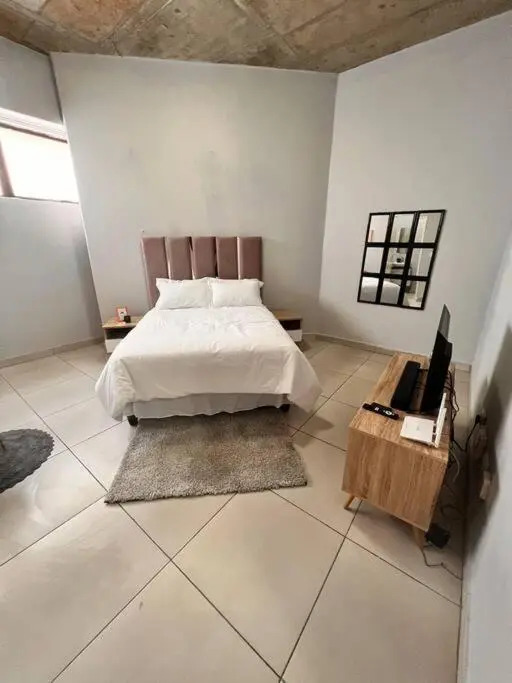 Cosy Bachelor Apartment in Ferndale