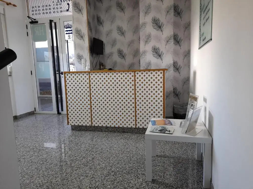Hotel Valdoviño Air Con
