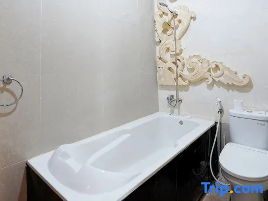 3-BR Villa with Pool, West Sanur   Casa Del Lago