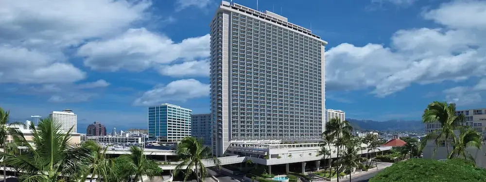 Stunning Ala Moana 2501