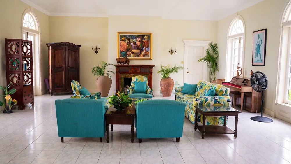 Amazing Family Retreat In Montego Bay! Enjoy A Private Pool And Breathtaking Views! 4 Bedroom Villa by Redawning