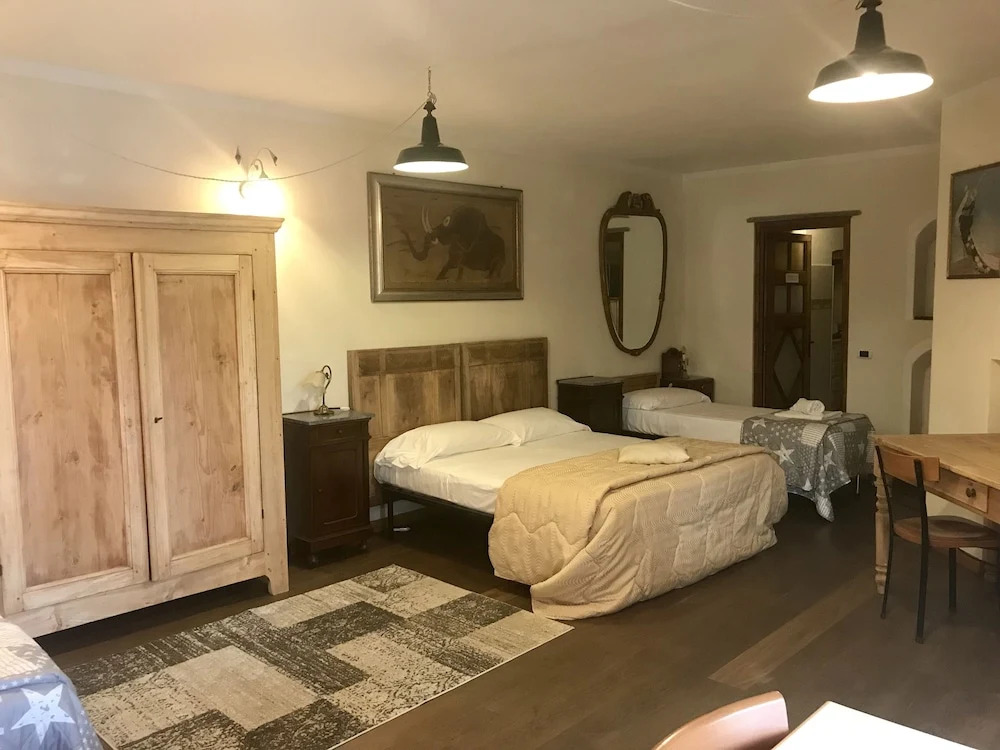 Family Suite Room In Luxury Villa