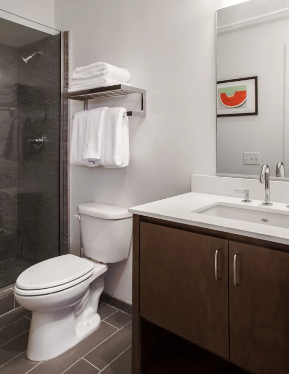 Exclusive 1BR Luxury Penthouses in C.B.D. by Sonder